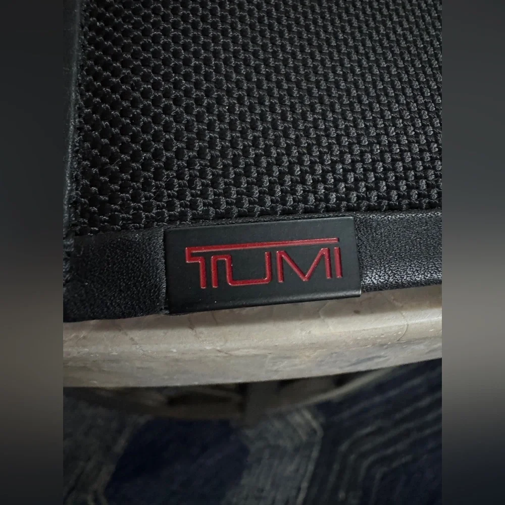 TUMI BIFOLD WALLET mesh leather and metal
